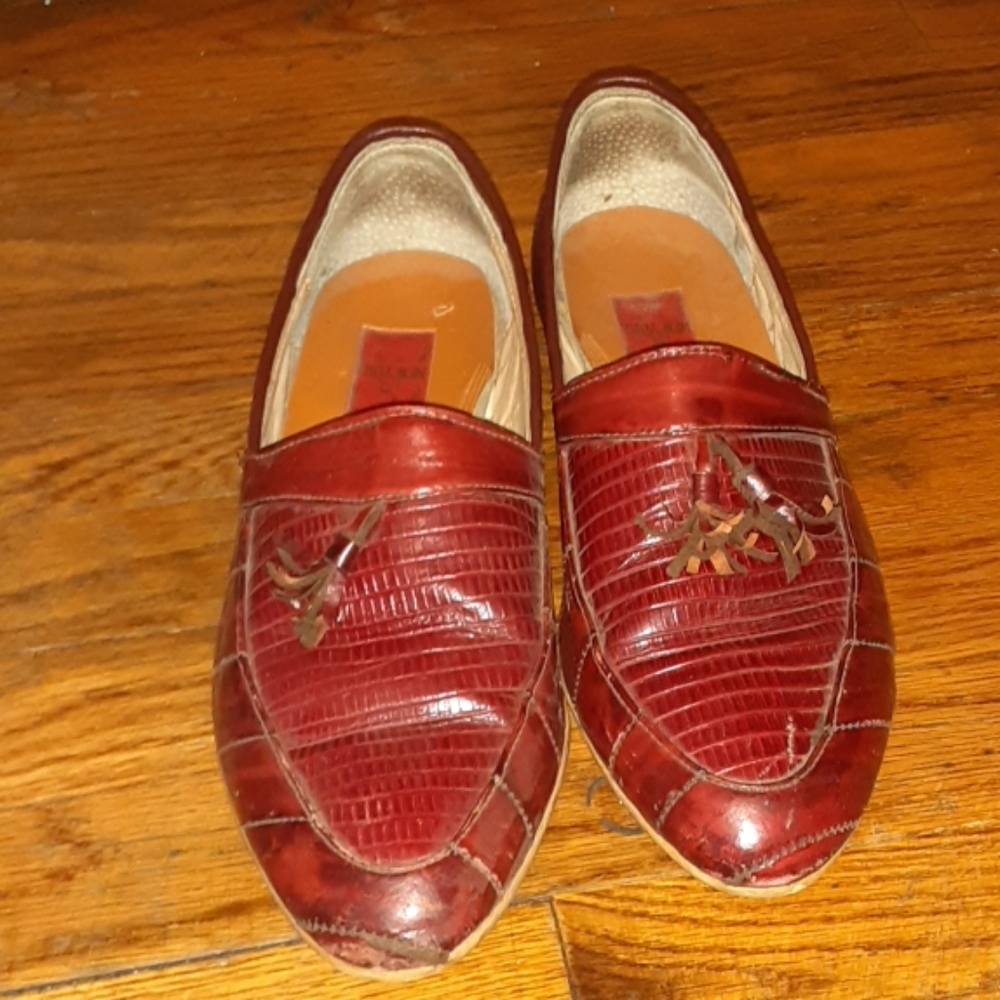 Dress shoes